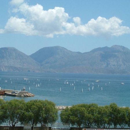 Stunning Seaview Town Apartment Agios Nikolaos  Luaran gambar