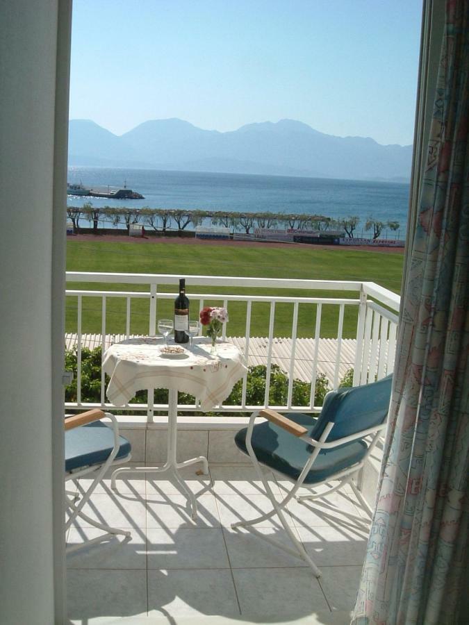 Stunning Seaview Town Apartment Agios Nikolaos  Luaran gambar